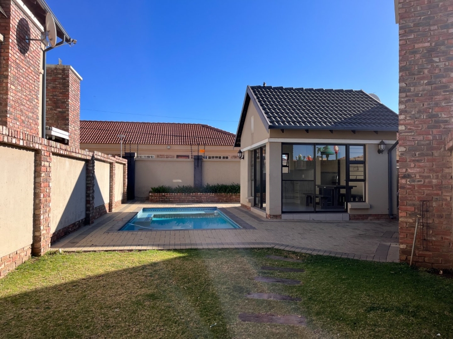 3 Bedroom Property for Sale in Baillie Park North West